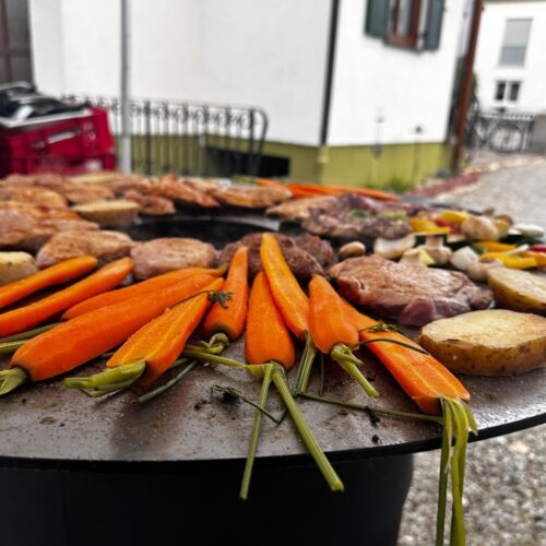 Leo's "BBQ Royale"