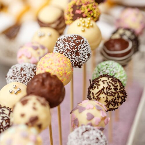 Leo's Cake Pops